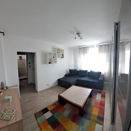 Apartment Happy Station